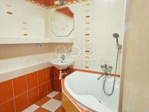 Pronájem bytu 2+kk, Pardubice - Trnová, Jozefa Gabčíka, 54 m2