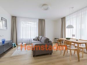 Pronájem bytu 2+kk, Praha - Holešovice, U Pergamenky, 54 m2