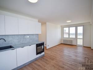 Prodej bytu 2+kk, Karviná, Bratr. Veverkových, 40 m2