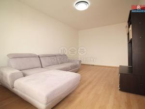 Pronájem bytu 3+1, Ostrov, Májová, 70 m2