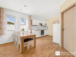 Prodej rodinného domu, Milovice, 225 m2