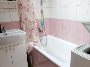 Prodej bytu 1+kk, Havířov, Slunečná, 23 m2