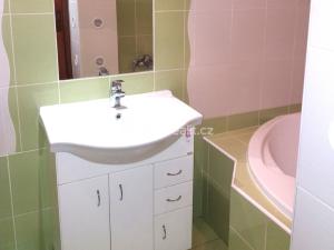 Pronájem bytu 3+1, Kralupy nad Vltavou - Lobeček, Sídliště, 68 m2