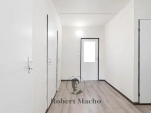 Prodej bytu 4+1, Mníšek pod Brdy, Nová, 89 m2