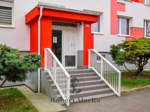 Prodej bytu 4+1, Mníšek pod Brdy, Nová, 89 m2