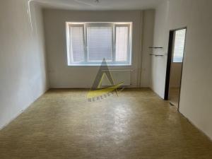 Pronájem bytu 3+1, České Budějovice - České Budějovice 3, Kněžskodvorská, 70 m2