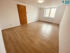Pronájem bytu 2+kk, Měřín, Náměstí, 56 m2