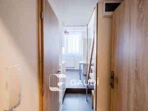 Prodej bytu 1+kk, Praha - Hlubočepy, Geologická, 15 m2