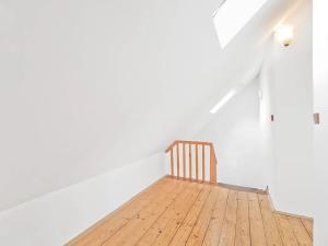 Pronájem vily, Praha - Hlubočepy, Filmařská, 360 m2