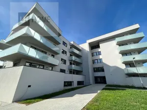 Prodej kanceláře, Karlovy Vary, 72 m2