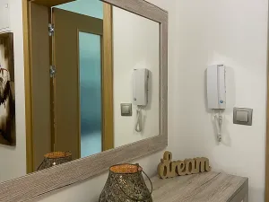 Prodej bytu 2+kk, Praha - Smíchov, U Okrouhlíku, 49 m2