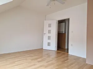 Prodej bytu 2+kk, Zastávka, Stará osada, 63 m2