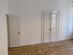 Pronájem bytu 2+1, Praha - Vinohrady, Chodská, 84 m2