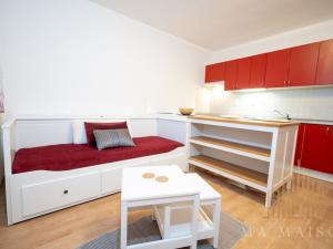 Pronájem bytu 1+kk, Praha - Stodůlky, Sluneční náměstí, 28 m2