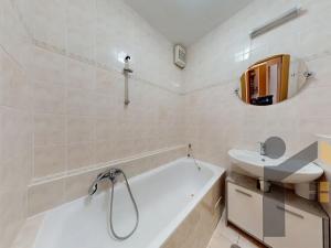 Prodej bytu 2+kk, Praha - Žižkov, Jeseniova, 46 m2