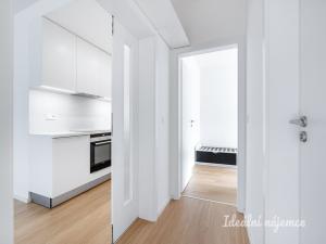 Pronájem bytu 3+kk, Praha - Zličín, Křivatcová, 70 m2