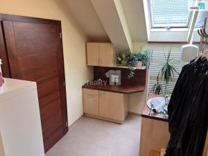 Pronájem obchodního prostoru, Karlovy Vary - Dvory, Chebská, 223 m2