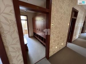 Pronájem obchodního prostoru, Karlovy Vary - Dvory, Chebská, 223 m2