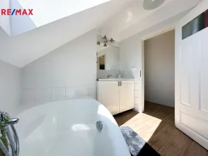 Prodej rodinného domu, Chaloupky, 154 m2