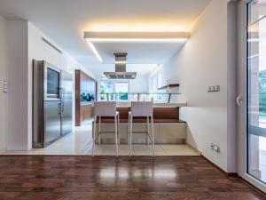 Prodej rodinného domu, Praha - Dolní Měcholupy, Ke Stinkovskému rybníku, 328 m2