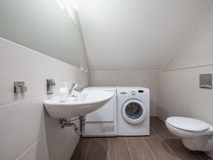Prodej rodinného domu, Praha - Dolní Měcholupy, Ke Stinkovskému rybníku, 328 m2