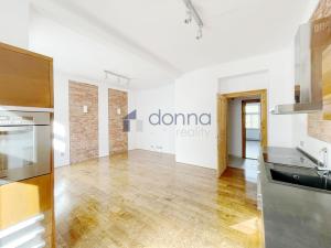 Pronájem bytu 3+kk, Praha - Libeň, Nad Kolčavkou, 76 m2