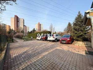 Prodej obchodního prostoru, Bratislava-Dúbravka, Slovensko, Na vrátkach, 523 m2