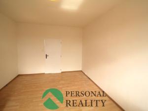 Pronájem bytu 3+1, Ostrov, Májová, 70 m2
