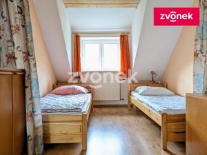 Prodej rodinného domu, Velké Karlovice, 200 m2