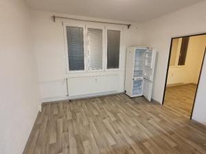 Pronájem bytu 1+1, Rokycany - Nové Město, Pod Ohradou, 35 m2