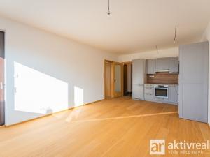 Pronájem bytu 2+kk, Praha - Dolní Chabry, U Traktorky, 59 m2