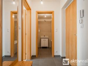 Pronájem bytu 2+kk, Praha - Dolní Chabry, U Traktorky, 59 m2