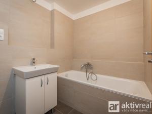 Pronájem bytu 2+kk, Praha - Dolní Chabry, U Traktorky, 59 m2