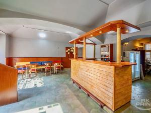 Pronájem restaurace, Praha - Hlubočepy, Na Zlíchově, 70 m2