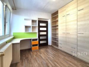 Pronájem bytu 3+1, Písek - Hradiště, Ouzká, 79 m2