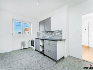 Pronájem bytu 2+1, Praha - Čakovice, Lužnická, 51 m2