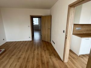 Pronájem bytu 2+1, Zlín, Dlouhá, 56 m2