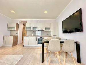 Prodej bytu 2+kk, Praha - Vršovice, 28. pluku, 50 m2