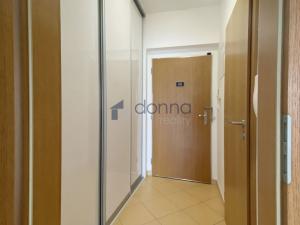 Pronájem bytu 1+kk, Praha - Letňany, Pavla Beneše, 33 m2