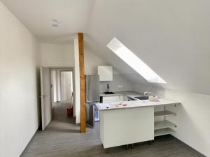 Pronájem bytu 3+kk, Praha - Točná, Ke starému hřišti, 90 m2