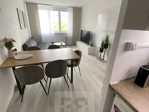 Pronájem bytu 2+kk, Praha - Řepy, Jiránkova, 43 m2