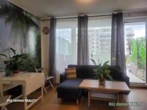 Pronájem bytu 1+kk, Praha - Dolní Měcholupy, Kardausova, 37 m2