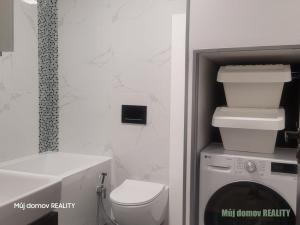 Pronájem bytu 1+kk, Praha - Dolní Měcholupy, Kardausova, 37 m2
