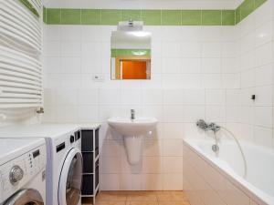 Pronájem bytu 1+kk, Praha - Krč, Panuškova, 44 m2