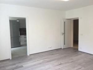 Pronájem bytu 1+1, Praha - Bubeneč, Verdunská, 45 m2