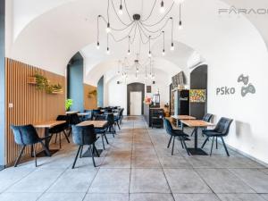 Pronájem restaurace, Praha - Smíchov, Nádražní, 157 m2