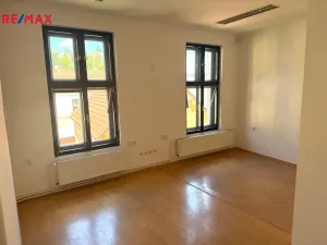 Prodej obchodního prostoru, Třebíč - Jejkov, Smila Osovského, 250 m2