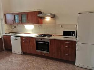 Pronájem bytu 3+1, Praha - Žižkov, Bořivojova, 87 m2