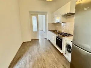 Pronájem bytu 2+1, Praha - Karlín, Křižíkova, 60 m2