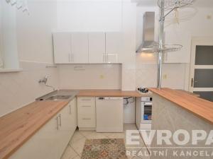 Pronájem bytu 4+1, Praha - Dejvice, Nad Šárkou, 150 m2